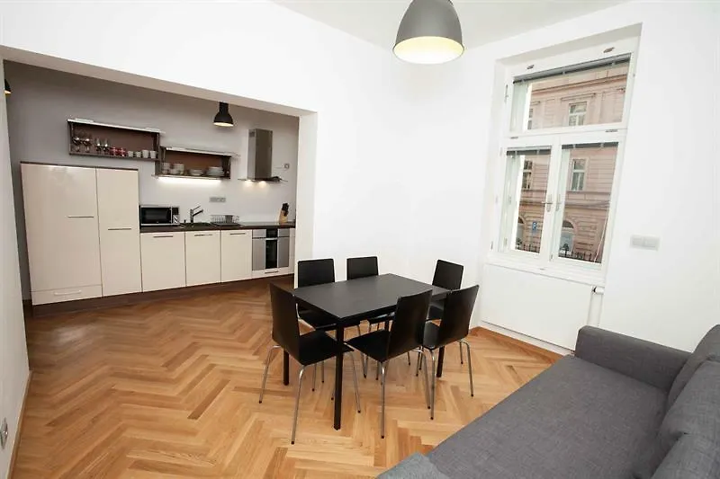 Spacious Designer Apartments Prague