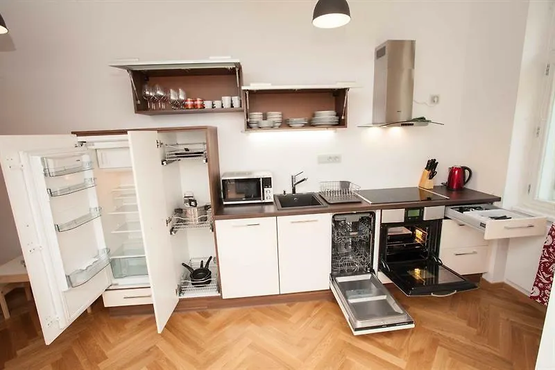 Spacious Designer Apartments Prague