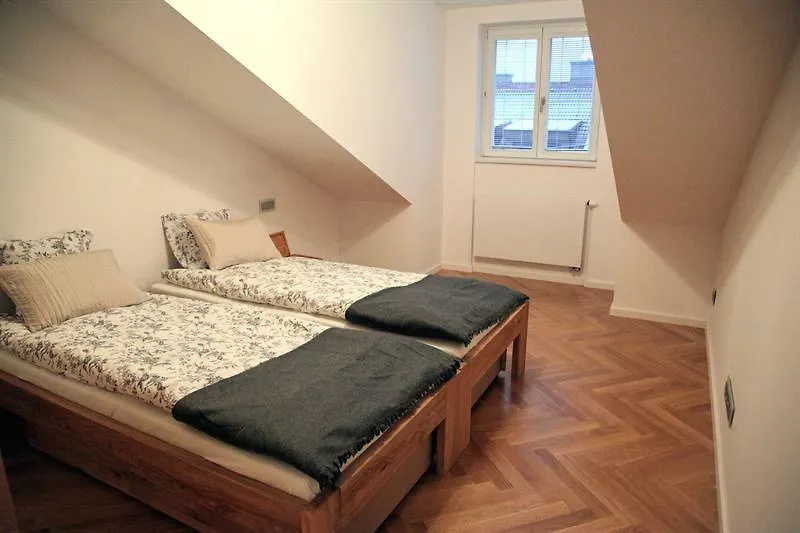 Spacious Designer Apartments Prague 0*,